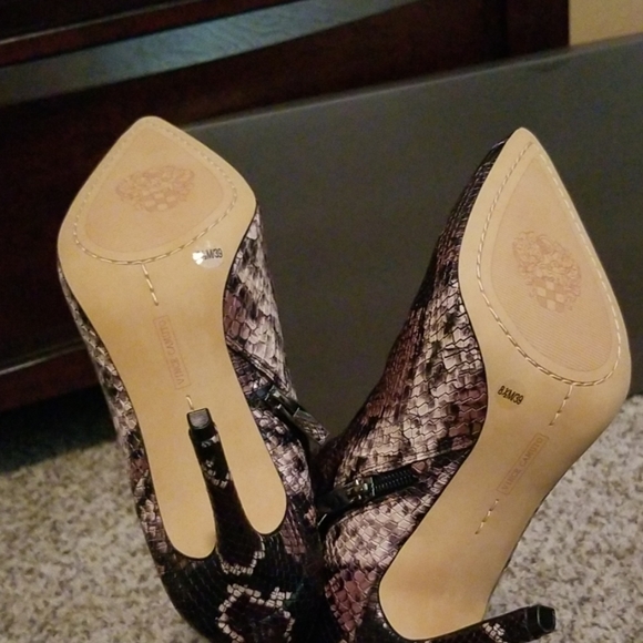 Vince Camuto boots - Picture 2 of 3